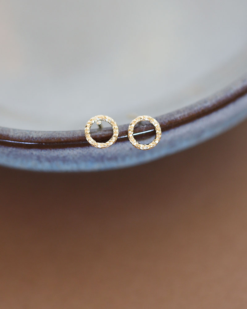 mini Kreis Ohrstecker "Julie"